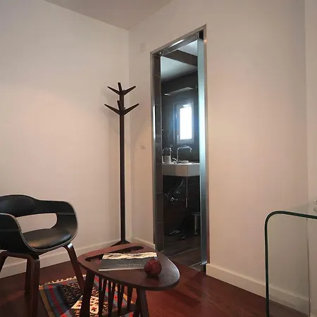 Apartamento Olival 95 *